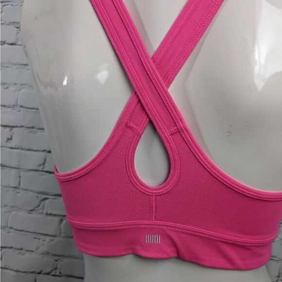 Victoria secret VSX Sports bra Pink Strike a Pose size medium - Picture 3 of 5